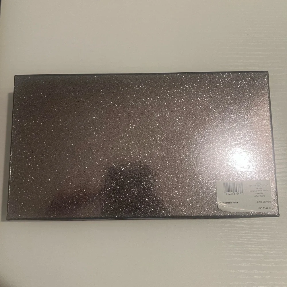 Kate Spade Patent Leather Kenzie Wallet (New in box) - Picture 6 of 7